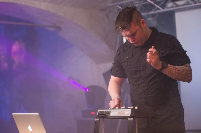 Datei:Iszoloscope 17041814365 7f4570c341 o.jpg