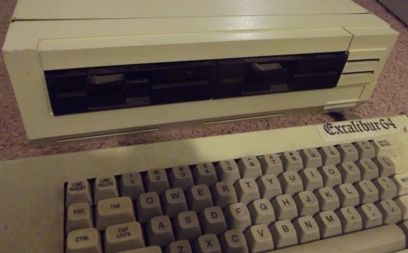 Datei:Excalibur 64 front.jpg